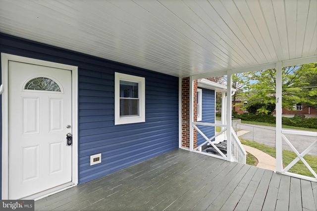 6907 SCHISSLER AVE, Baltimore, MD 21207