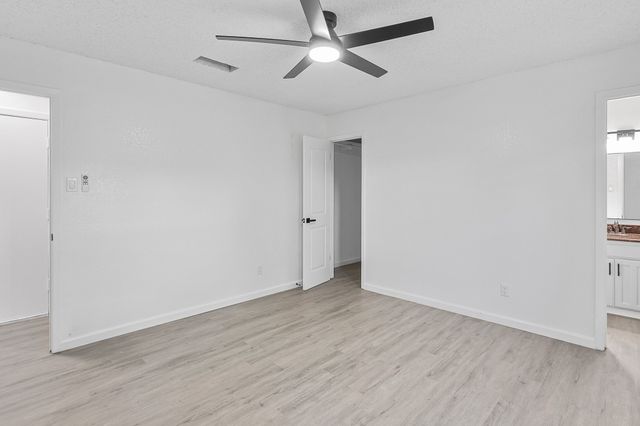 6425 Grasshopper Drive, Watauga, TX 76148