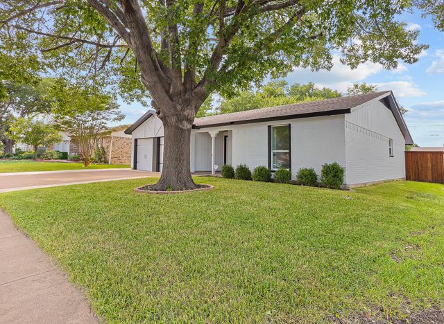 6425 Grasshopper Drive, Watauga, TX 76148