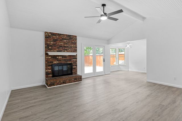 6425 Grasshopper Drive, Watauga, TX 76148