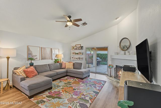 3718 W Sundial Place, Tucson, AZ 85742