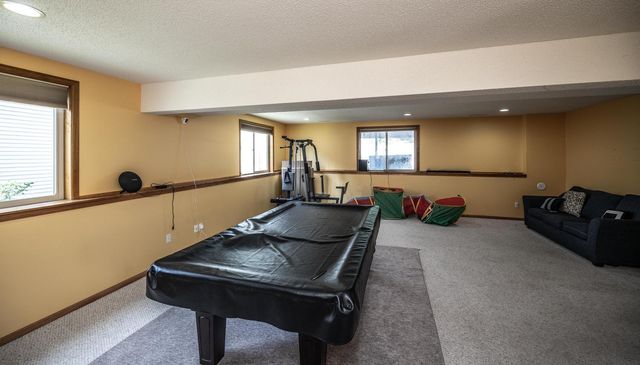 3931 Birmingham Lane NW, Rochester, MN 55901
