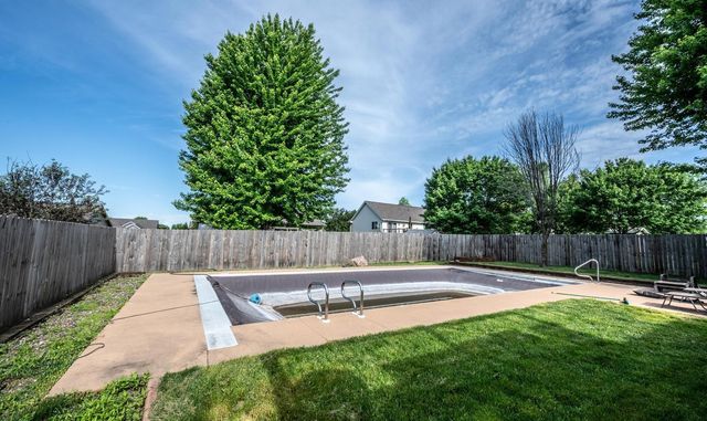 3931 Birmingham Lane NW, Rochester, MN 55901