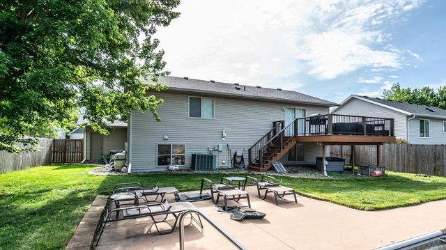 3931 Birmingham Lane NW, Rochester, MN 55901