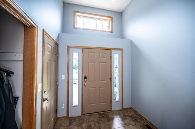3931 Birmingham Lane NW, Rochester, MN 55901