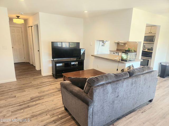 14 Hilltop Terrace B, Highlands, NJ 07732