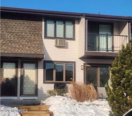 14 Hilltop Terrace B, Highlands, NJ 07732