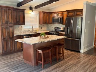 7625 84th Avenue N, Brooklyn Park, MN 55445