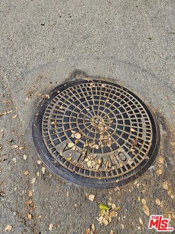 10468 Scenario Lane, Los Angeles, CA 90077