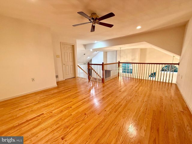 39 ROUND RIDGE RD, Mechanicsburg, PA 17055