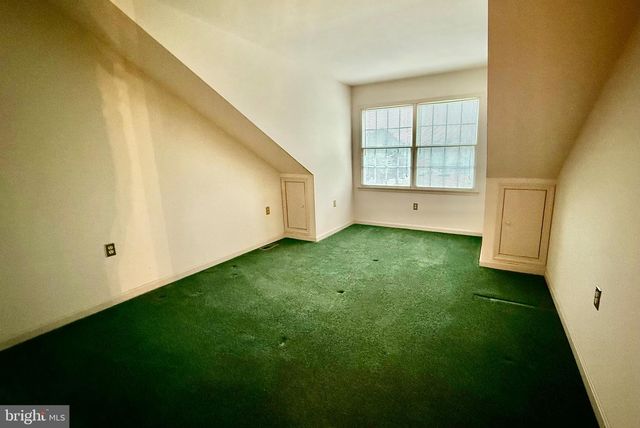39 ROUND RIDGE RD, Mechanicsburg, PA 17055