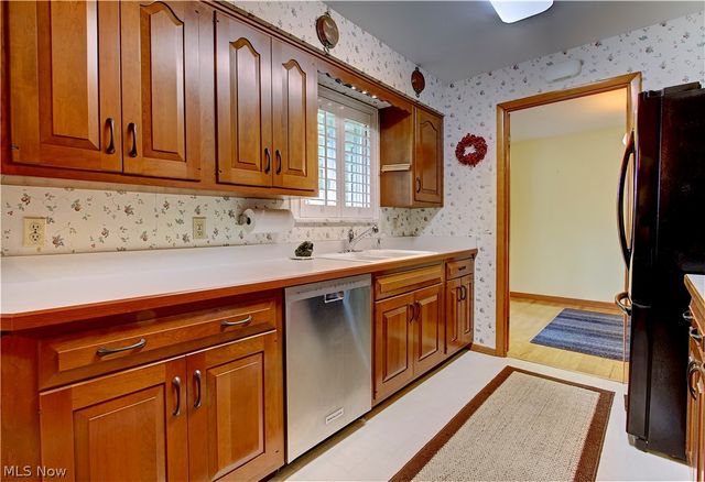 5265 Evergreen Drive, North Olmsted, OH 44070