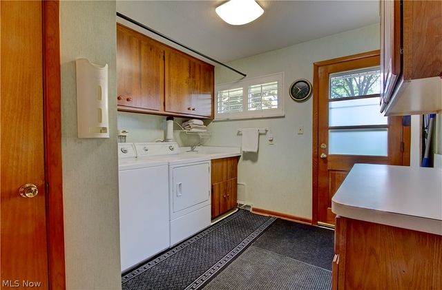 5265 Evergreen Drive, North Olmsted, OH 44070