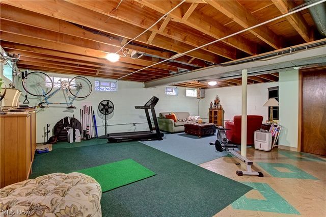 5265 Evergreen Drive, North Olmsted, OH 44070