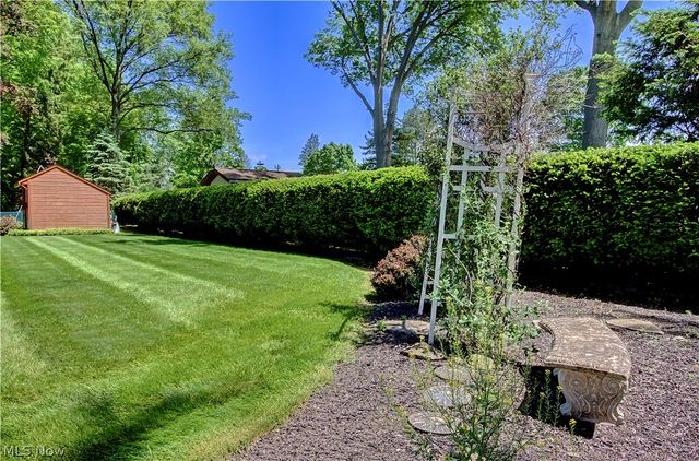 5265 Evergreen Drive, North Olmsted, OH 44070