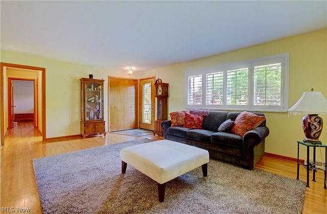 5265 Evergreen Drive, North Olmsted, OH 44070