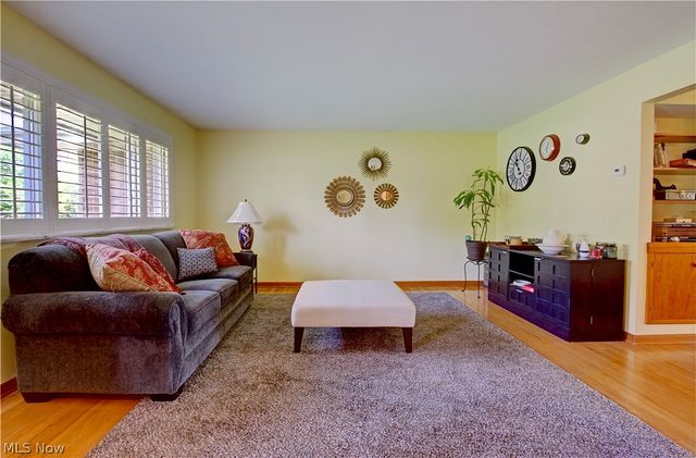 5265 Evergreen Drive, North Olmsted, OH 44070