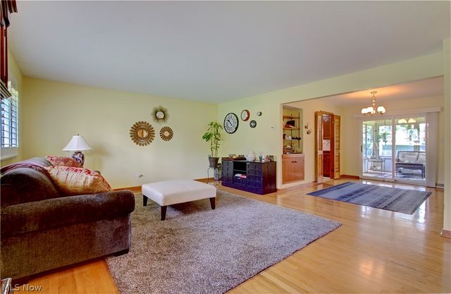 5265 Evergreen Drive, North Olmsted, OH 44070