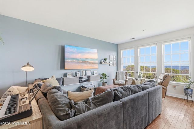 70 Golden Eye Lane, Port Monmouth, NJ 07758