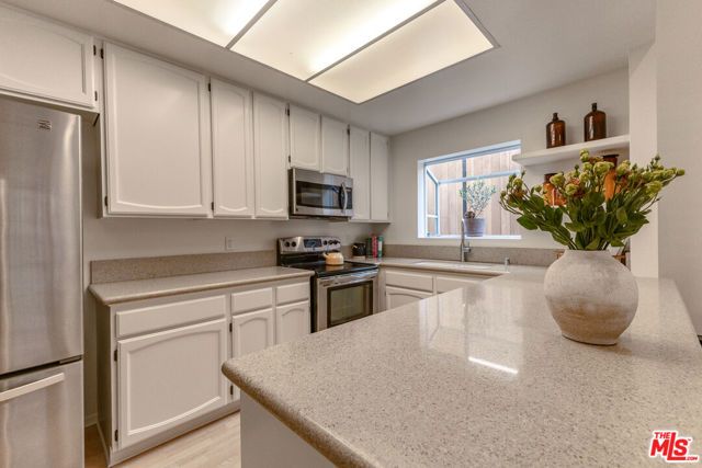 2348 Ewing Street, Los Angeles, CA 90039