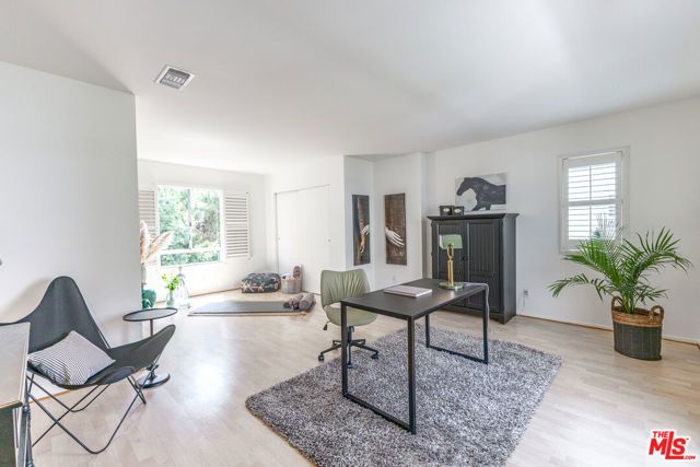 2348 Ewing Street, Los Angeles, CA 90039