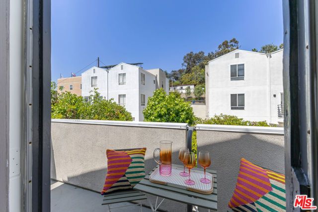 2348 Ewing Street, Los Angeles, CA 90039
