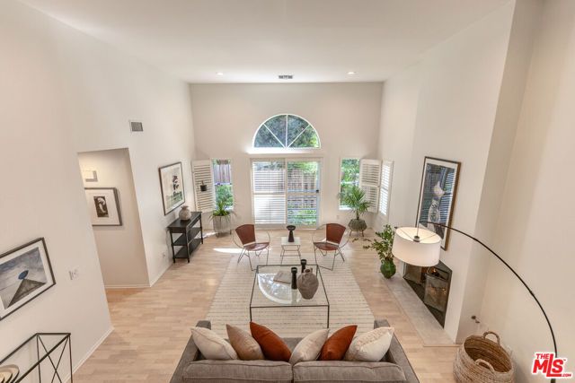 2348 Ewing Street, Los Angeles, CA 90039