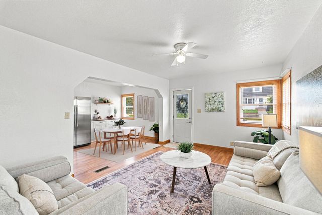 1535 Hawthorne Avenue, Waterloo, IA 50702