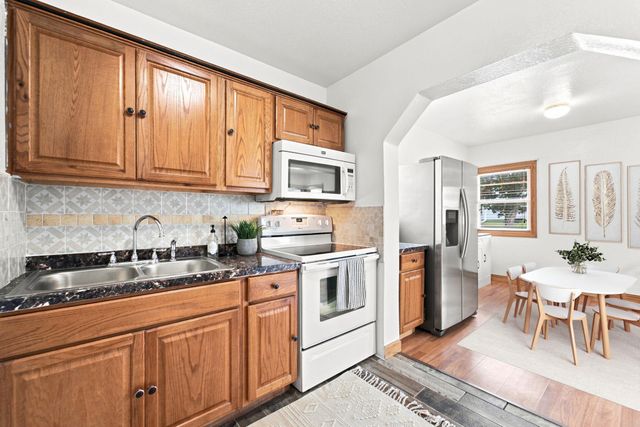 1535 Hawthorne Avenue, Waterloo, IA 50702