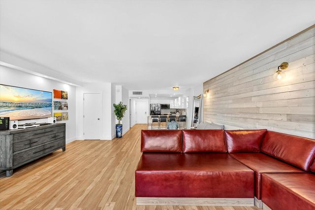 2301 Collins Ave 714, Miami Beach, FL 33139