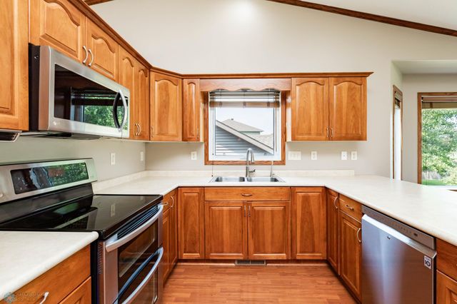 232 15th Avenue W, West Fargo, ND 58078