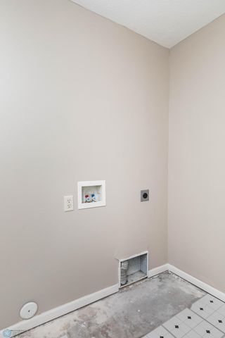 232 15th Avenue W, West Fargo, ND 58078