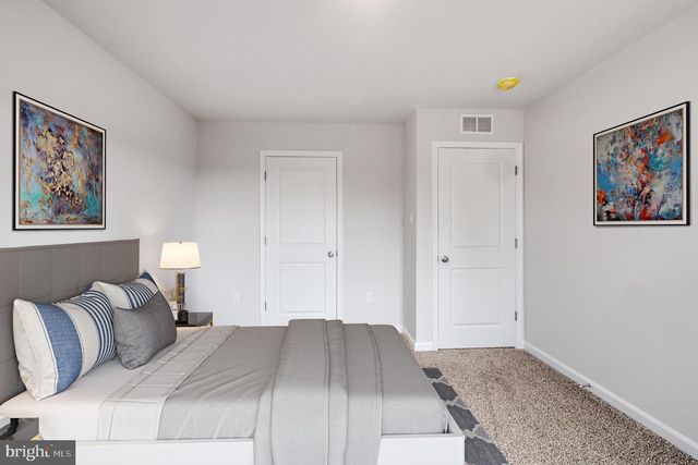 113 STEARNS DR, Stephens City, VA 22655