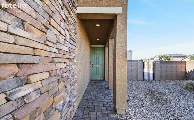 7035 Toll Mountain Street, North Las Vegas, NV 89086