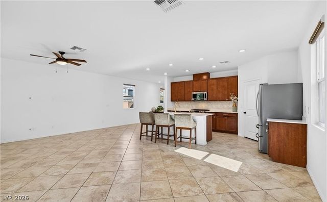 7035 Toll Mountain Street, North Las Vegas, NV 89086