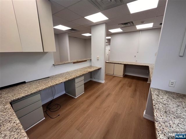 1000 S Maple Avenue 1st Floor, Glen Rock, NJ 07452