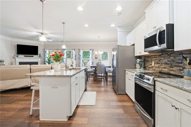 419 Crescent Woode Drive, Dallas, GA 30157