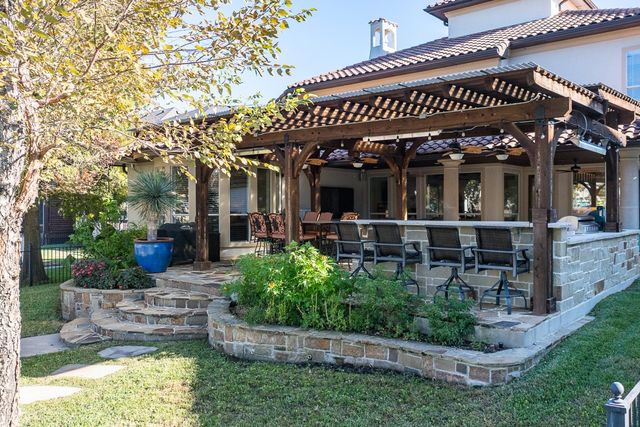 214 Hide A Way Drive, Mabank, TX 75156