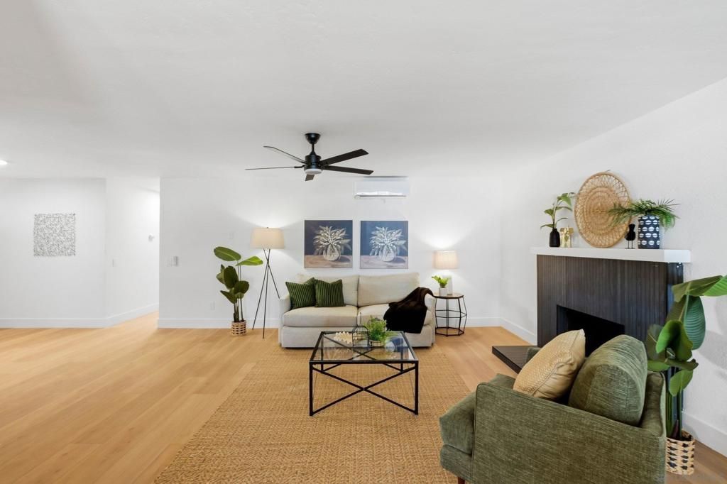 Image 22 of property listing at 646 Barsby St, Vista, CA 92084