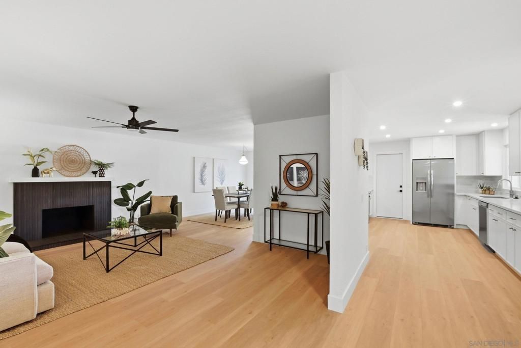 Image 27 of property listing at 646 Barsby St, Vista, CA 92084