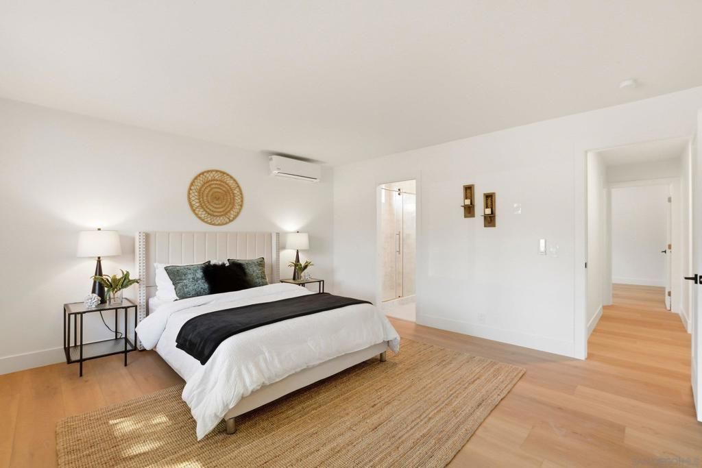 Image 34 of property listing at 646 Barsby St, Vista, CA 92084