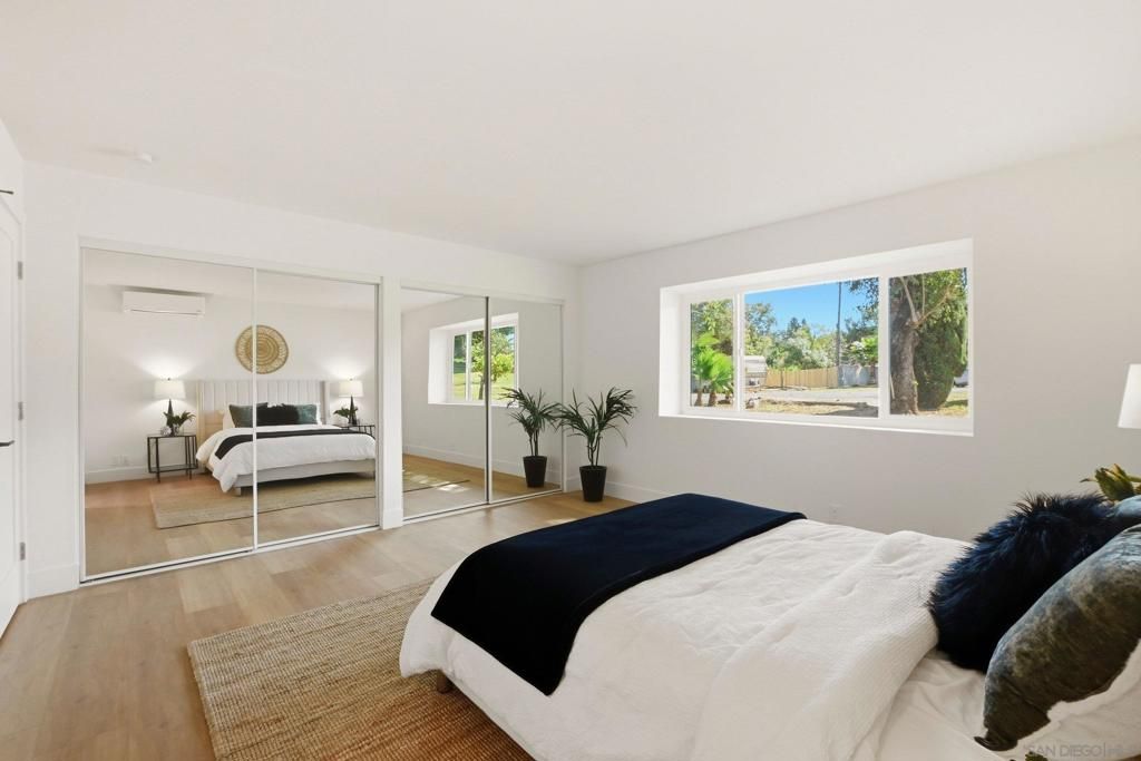 Image 36 of property listing at 646 Barsby St, Vista, CA 92084