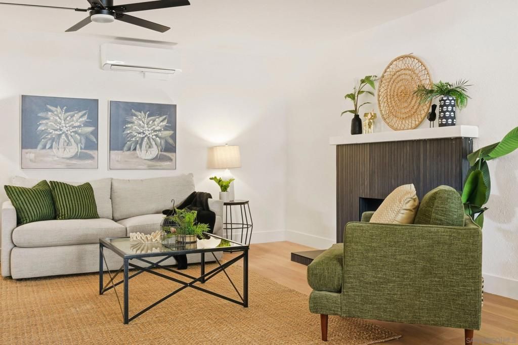 Image 42 of property listing at 646 Barsby St, Vista, CA 92084