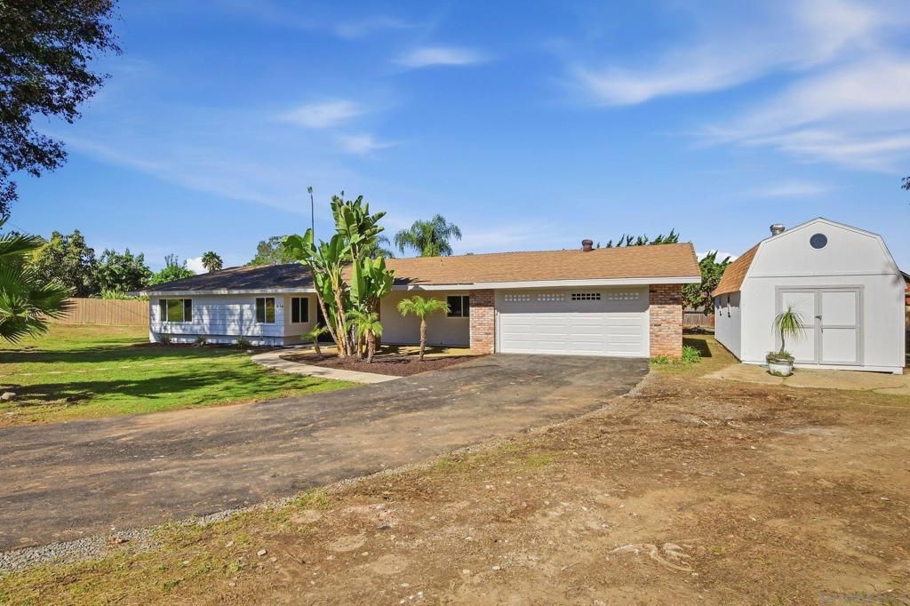 Image 7 of property listing at 646 Barsby St, Vista, CA 92084