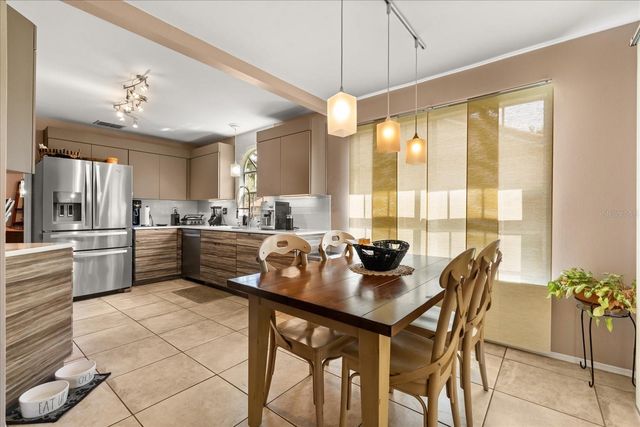 618 VIA MILANO, Apopka, FL 32712