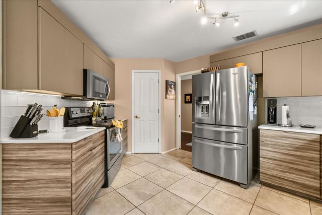 618 VIA MILANO, Apopka, FL 32712