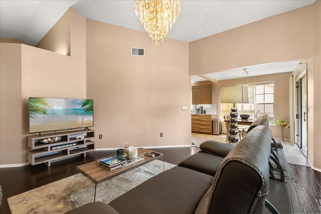 618 VIA MILANO, Apopka, FL 32712