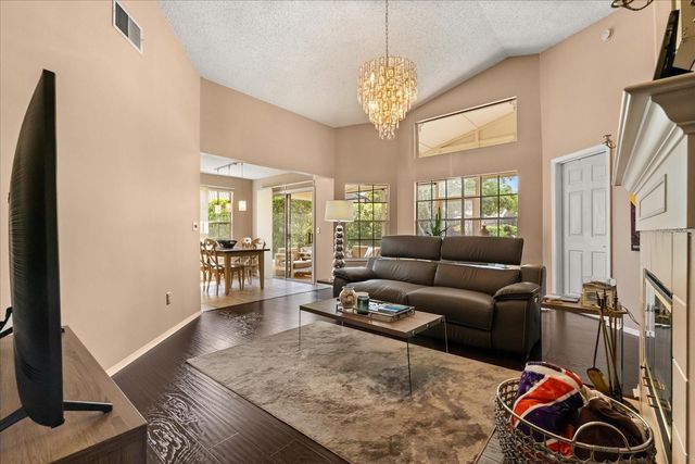 618 VIA MILANO, Apopka, FL 32712