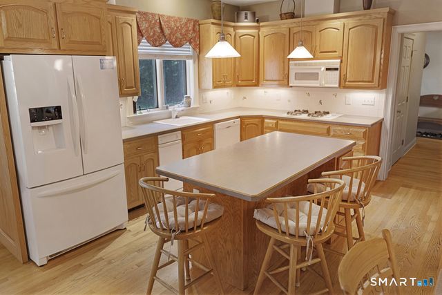 53 Oakridge Drive, Westbrook, CT 06498