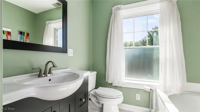 641 Fairmont Ave, Zanesville, OH 43701